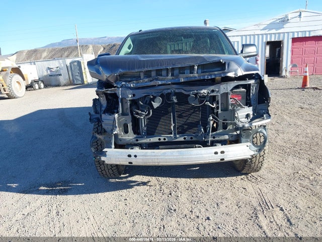 Toyota Tundra Sr5 5.7l V8