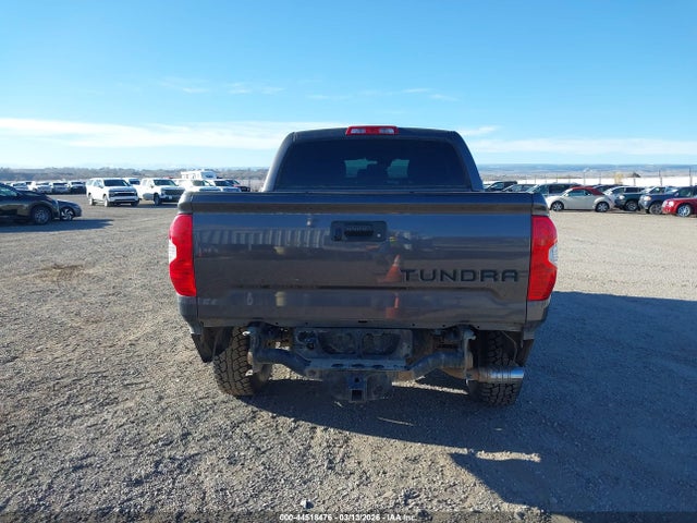 Toyota Tundra Sr5 5.7l V8