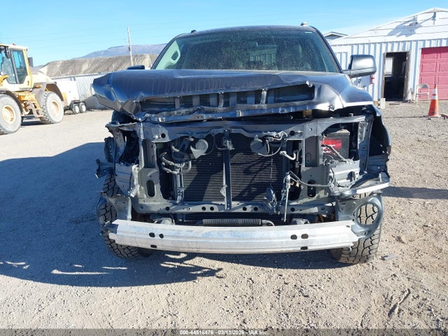 Toyota Tundra Sr5 5.7l V8