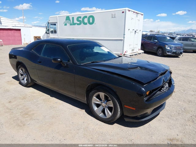 Salvage Dodge Challenger Image