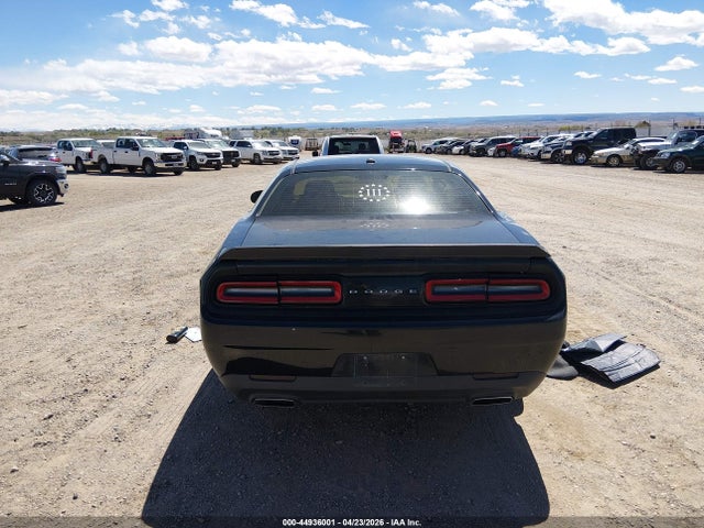 Dodge Challenger Sxt