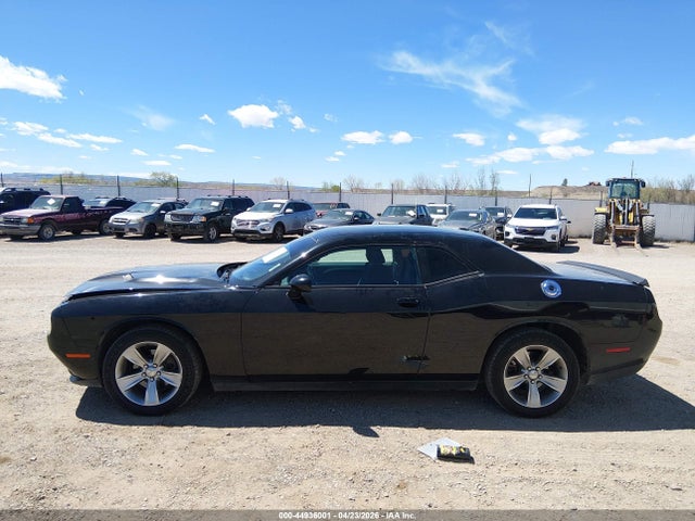 Dodge Challenger Sxt