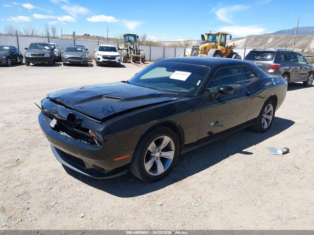 Dodge Challenger Sxt