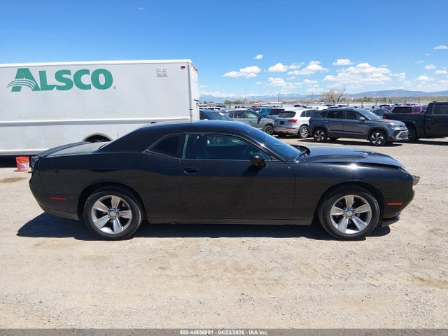 Dodge Challenger Sxt