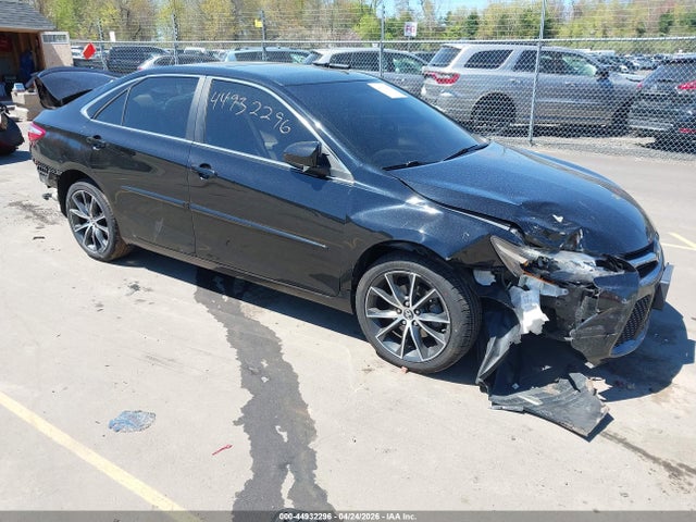 Salvage Toyota Camry Image