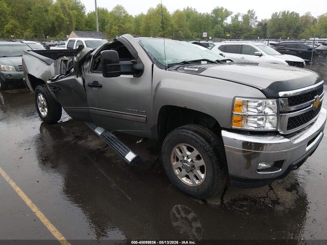 Salvage Chevrolet Silverado 2500 Image