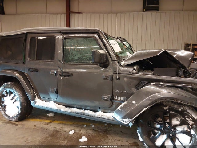 Jeep Wrangler Sahara 4x4