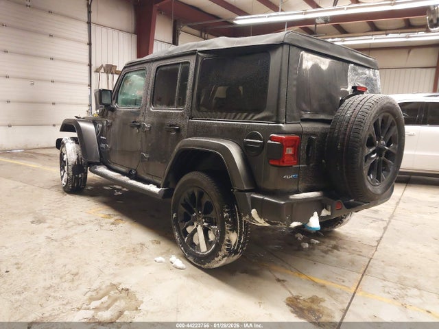 Jeep Wrangler Sahara 4x4