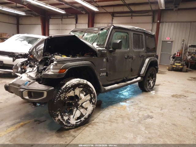 Jeep Wrangler Sahara 4x4
