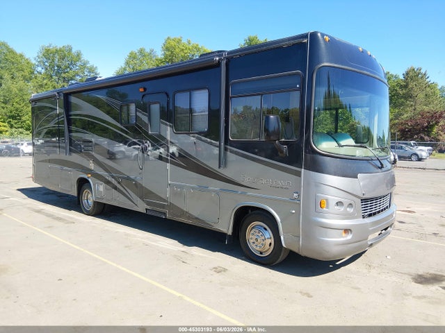 Salvage Ford F53 Image
