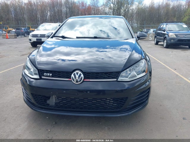 Volkswagen Golf 2.0t S 4-door
