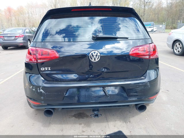 Volkswagen Golf 2.0t S 4-door