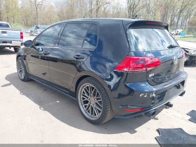 Volkswagen Golf 2.0t S 4-door