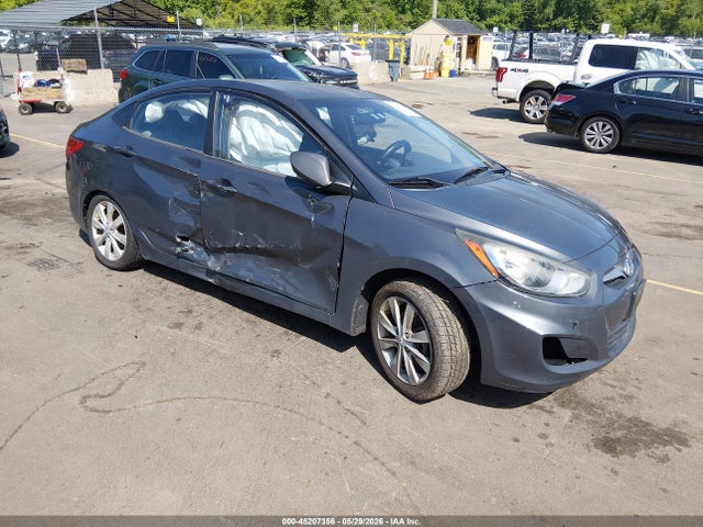 Salvage Hyundai ACCENT Image