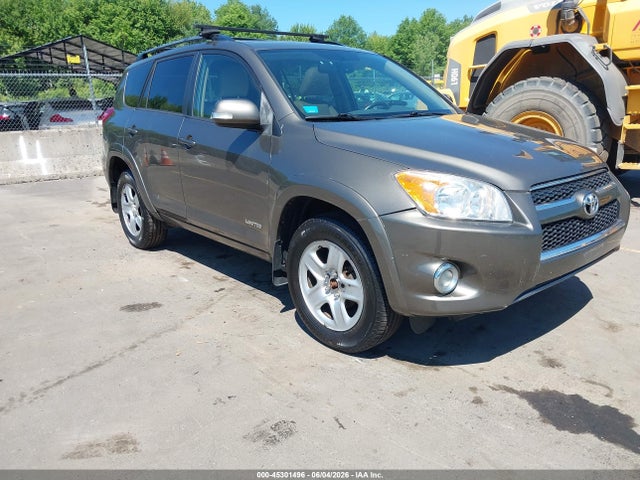 Salvage Toyota RAV4 Image