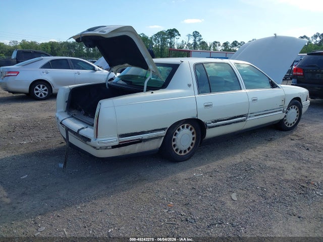 Cadillac DeVille Standard