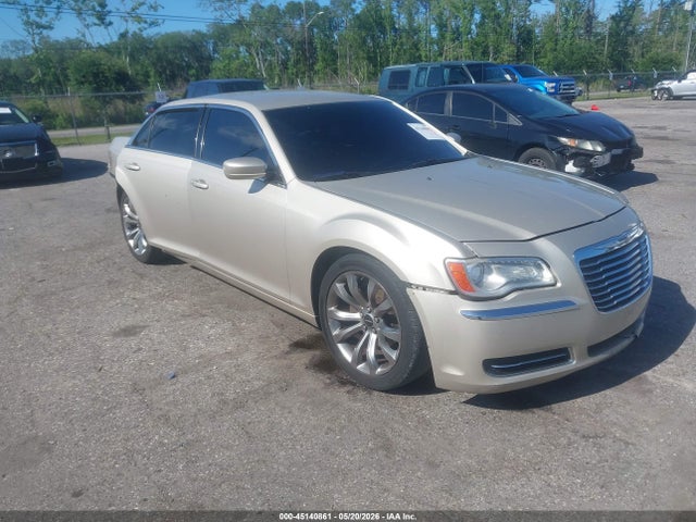 Salvage Chrysler 300 Image