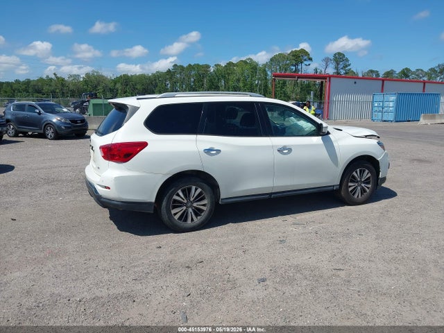 Nissan Pathfinder Sv