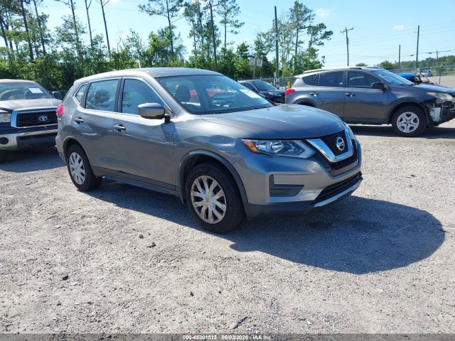 Salvage Nissan Rogue Image