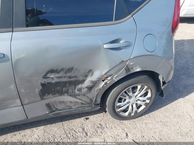 Kia Soul Lx