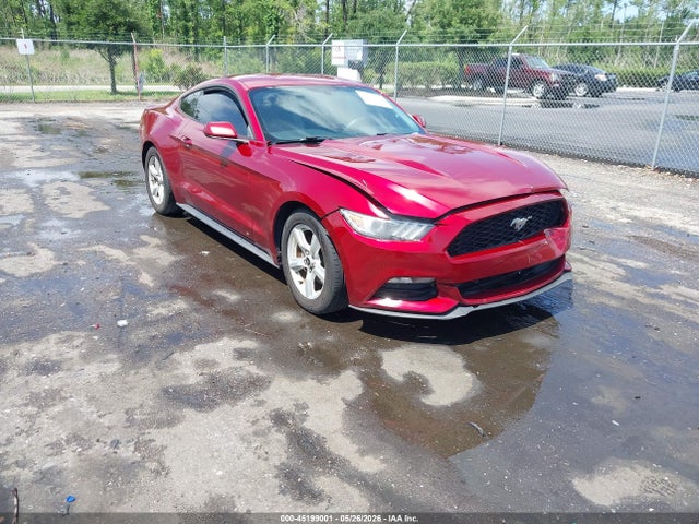 Salvage Ford Mustang Image