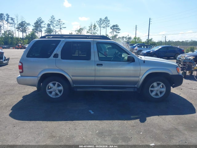 Nissan Pathfinder Se