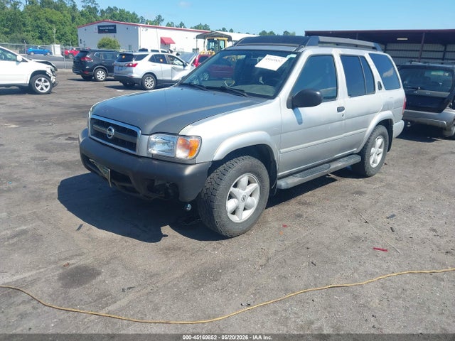 Nissan Pathfinder Se