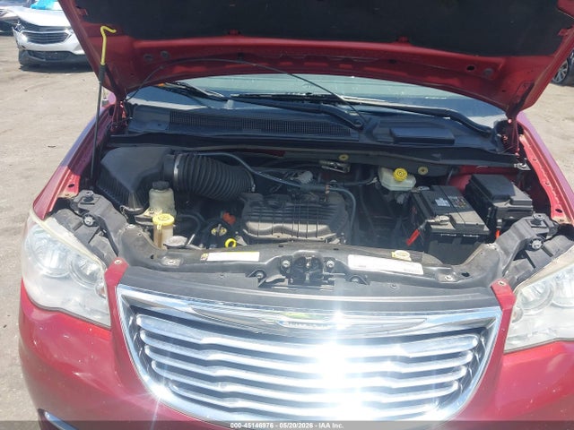 Chrysler Town & Country Touring-l