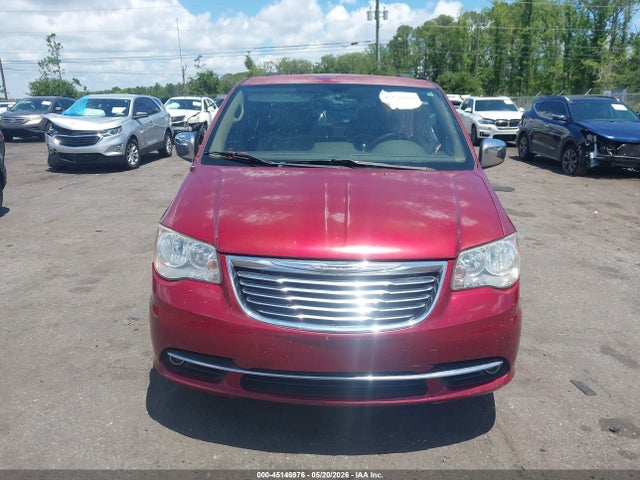Chrysler Town & Country Touring-l