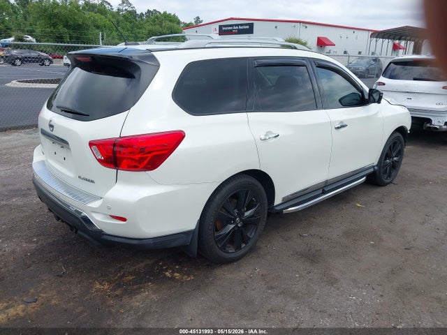 Nissan Pathfinder Platinum