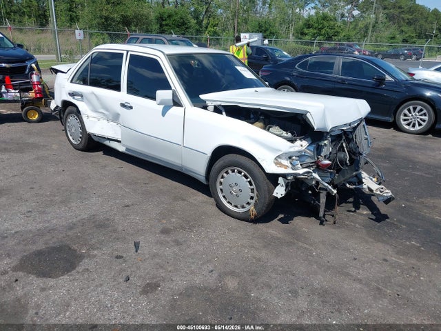 Salvage Mercedes-Benz 300 Image