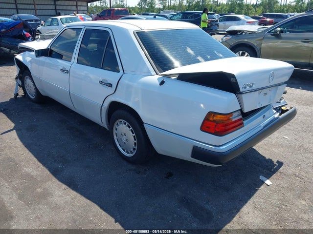 Mercedes-Benz 300 E