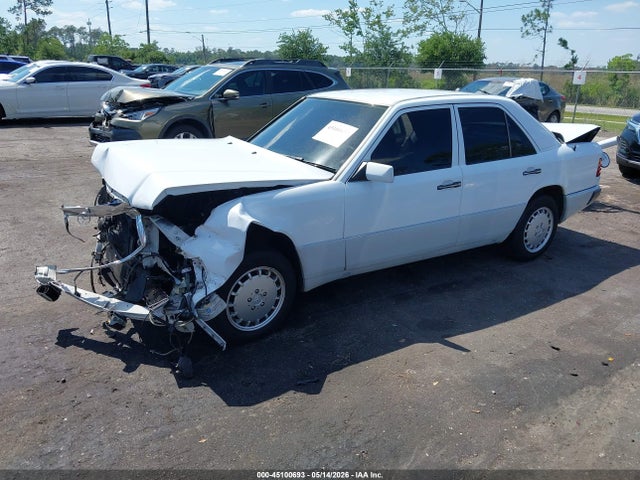 Mercedes-Benz 300 E