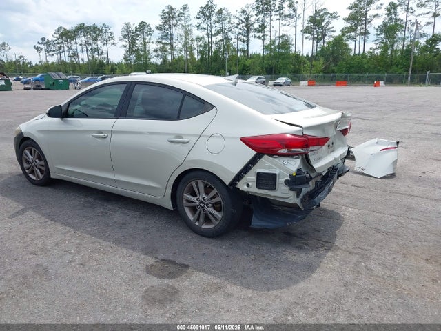Hyundai ELANTRA Sel