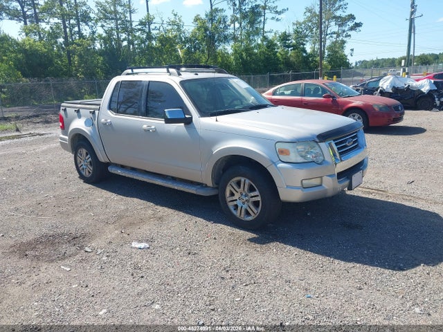 Salvage Ford Explorer Image