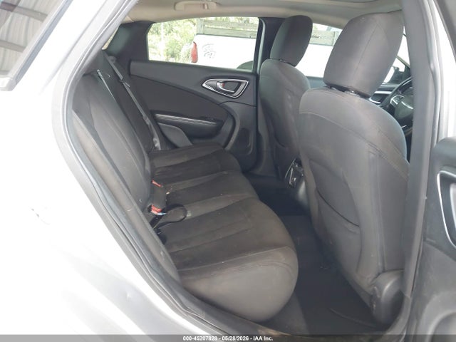 Chrysler 200 Limited