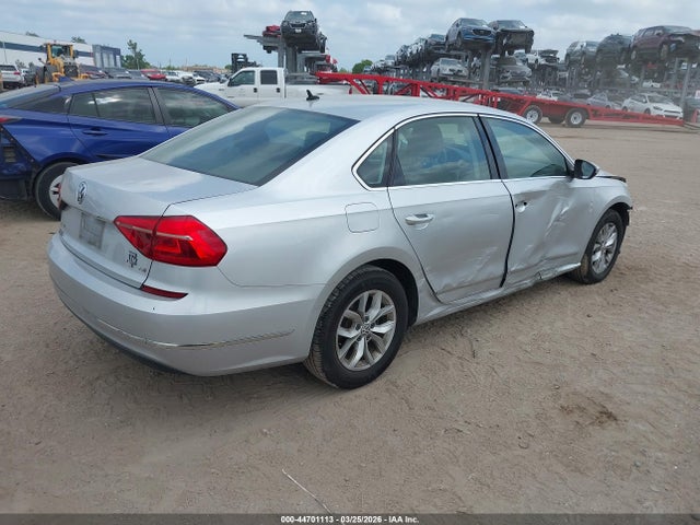 Volkswagen Passat 1.8t S
