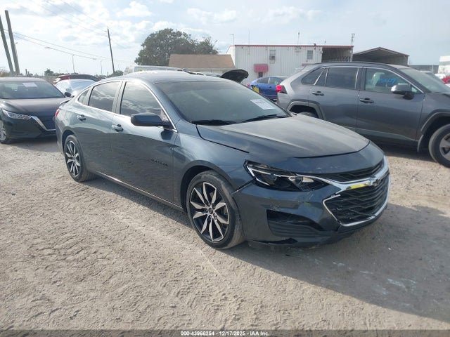 Salvage Chevrolet Malibu Image