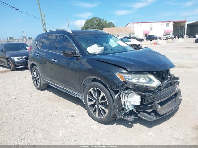 Salvage Nissan Rogue Image