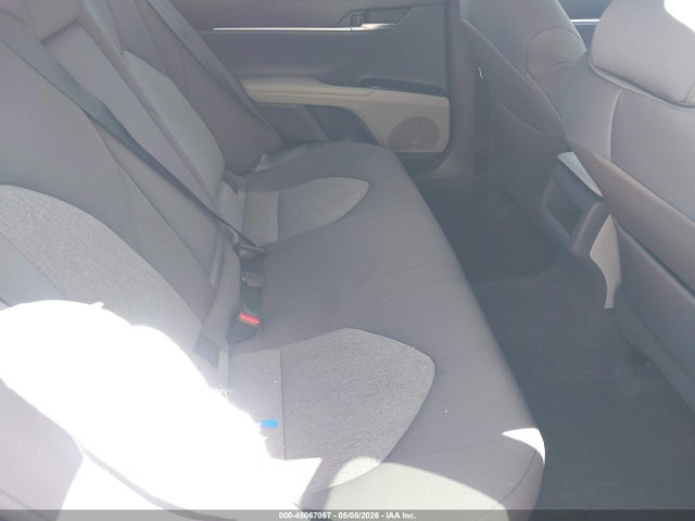 Toyota Camry Le