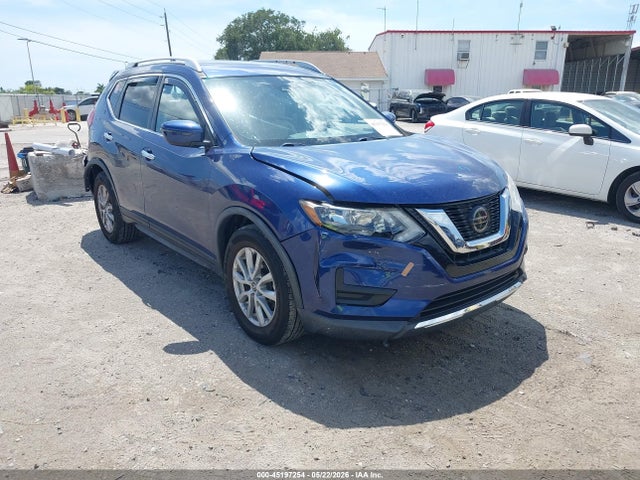 Salvage Nissan Rogue Image