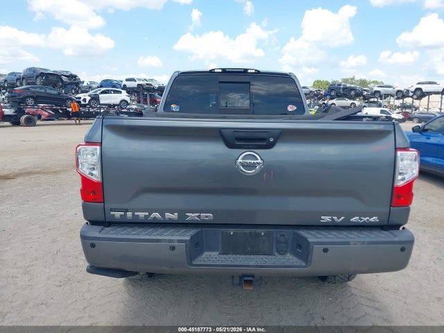 Nissan Titan Sv Gas