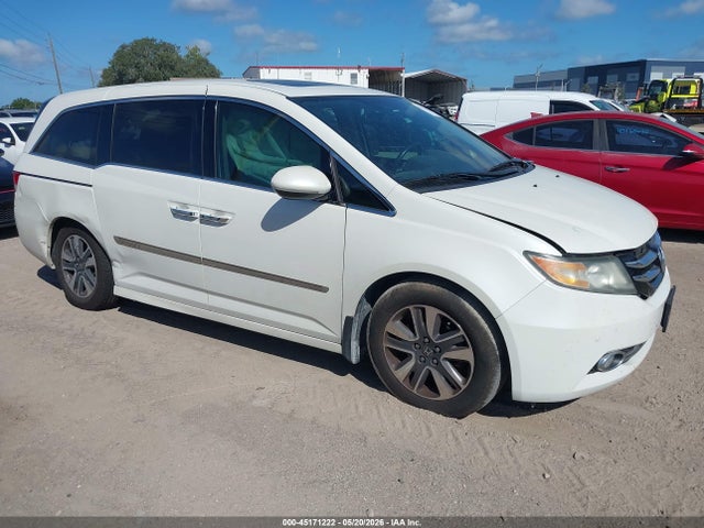 Salvage Honda Odyssey Image