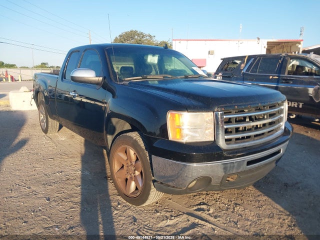 Salvage GMC Sierra 1500 Image