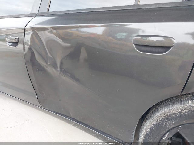 Dodge Charger Se