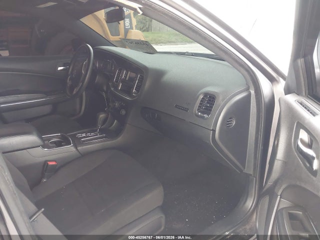 Dodge Charger Se