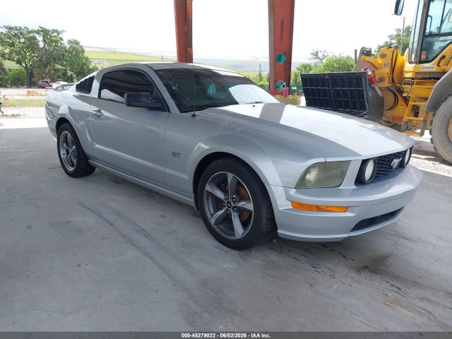 Salvage Ford Mustang Image
