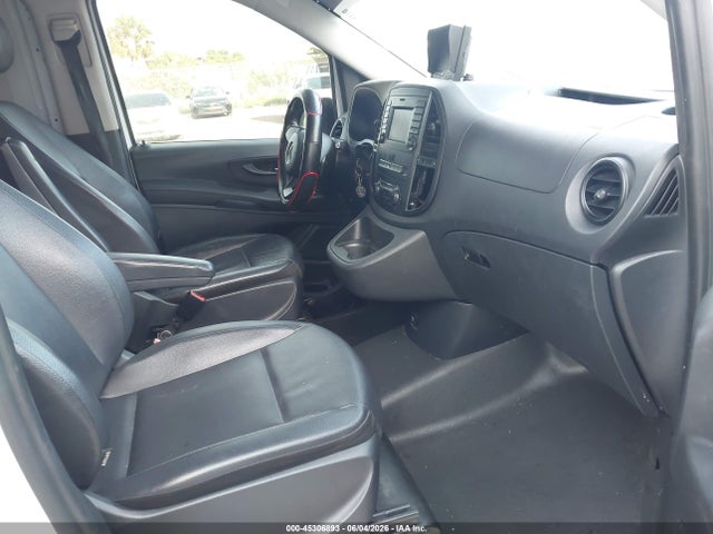 Mercedes-Benz Metris