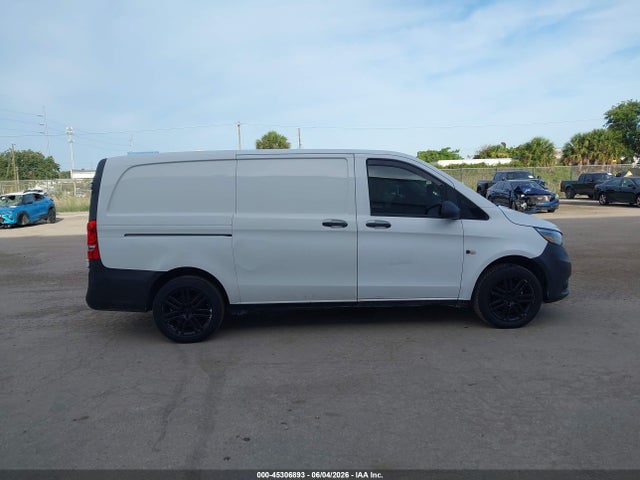 Mercedes-Benz Metris
