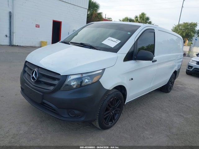 Mercedes-Benz Metris